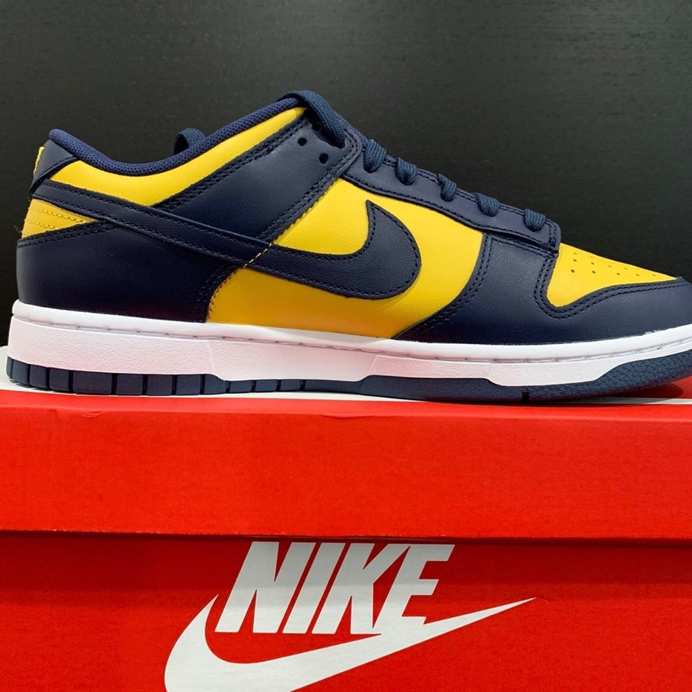 Nike Dunk Low Michigan